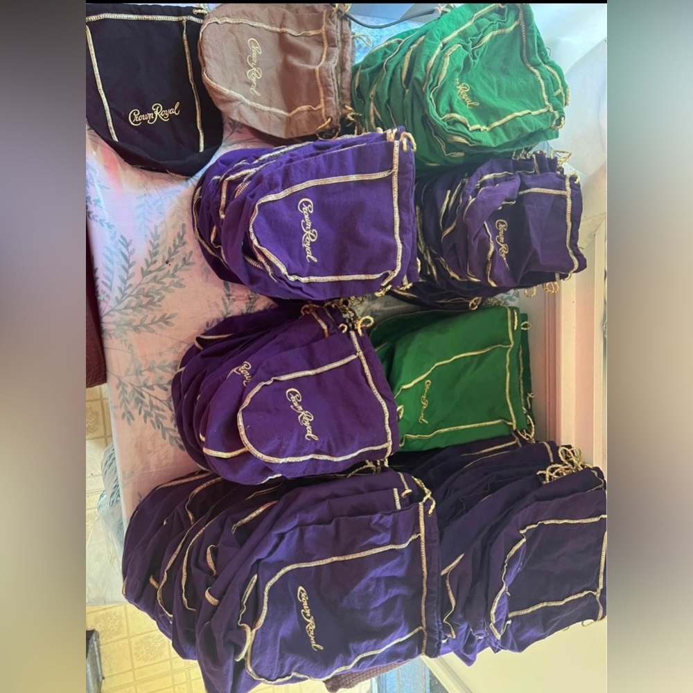 Hi!I’m selling these crown royal bags